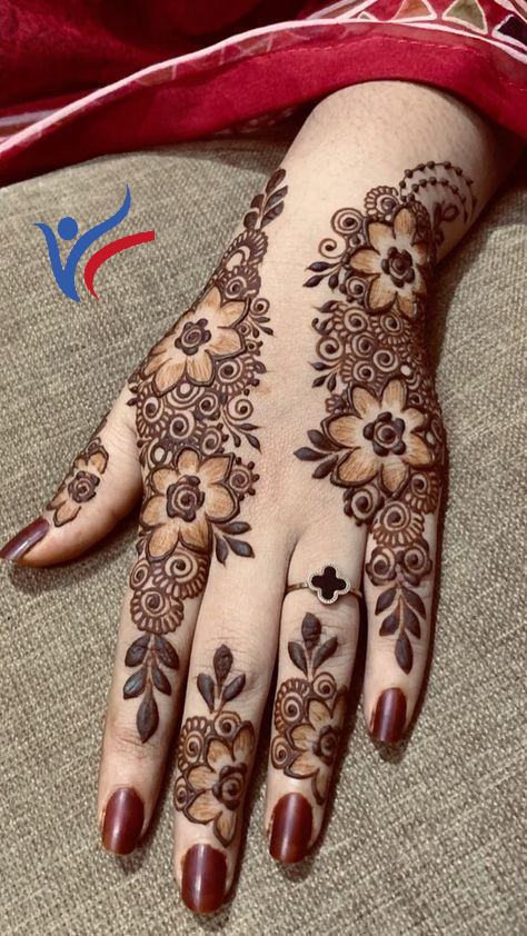 Floral mehndi